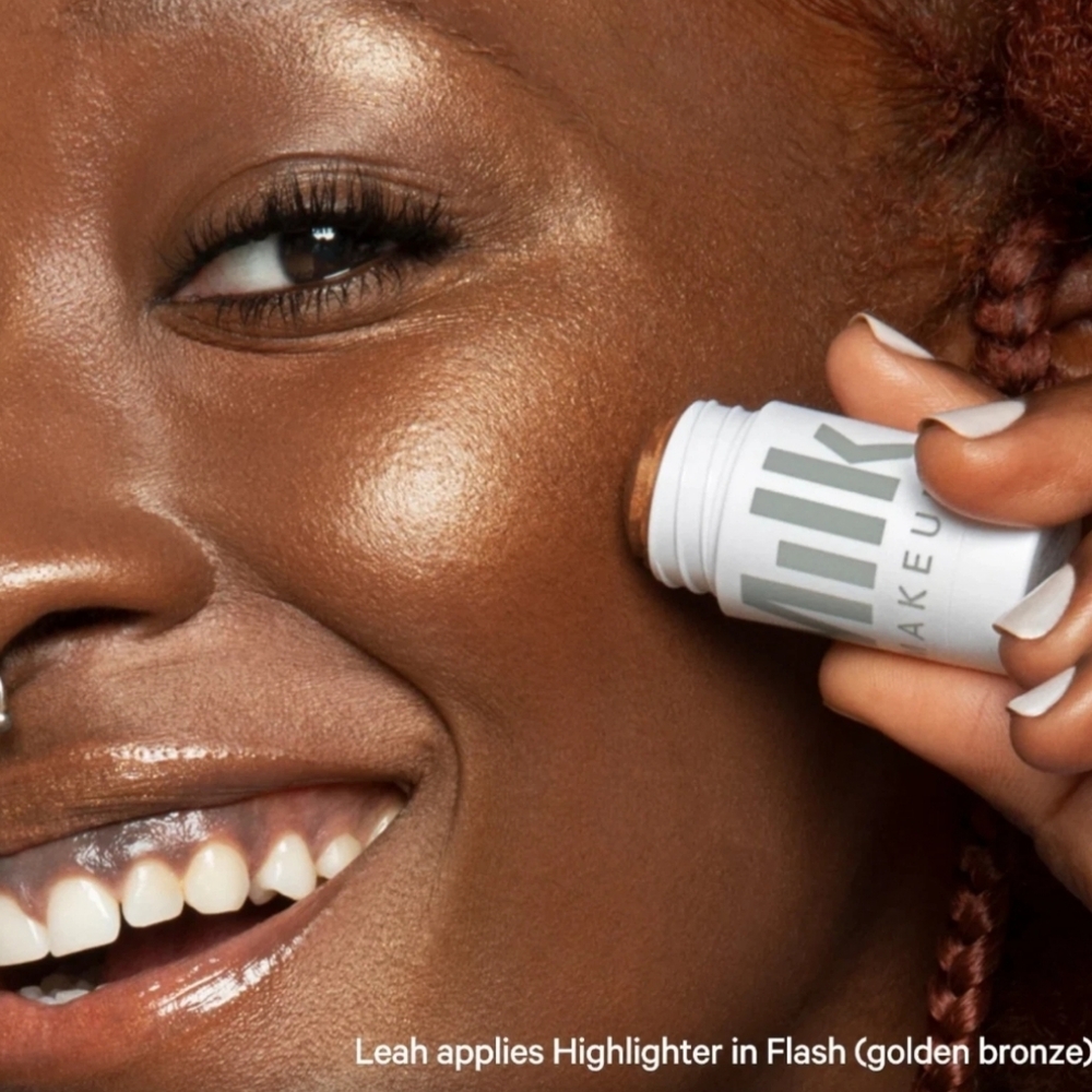 Milk highlighter/enlumineur